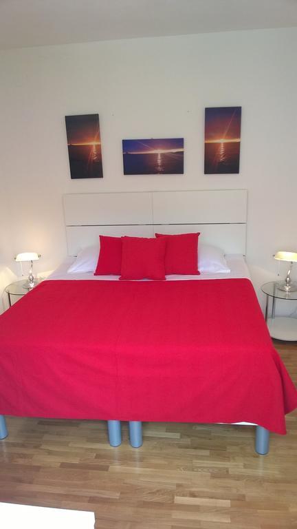Апартаменти Cozy New Flat For 2 Or 3 Хвар Екстер'єр фото