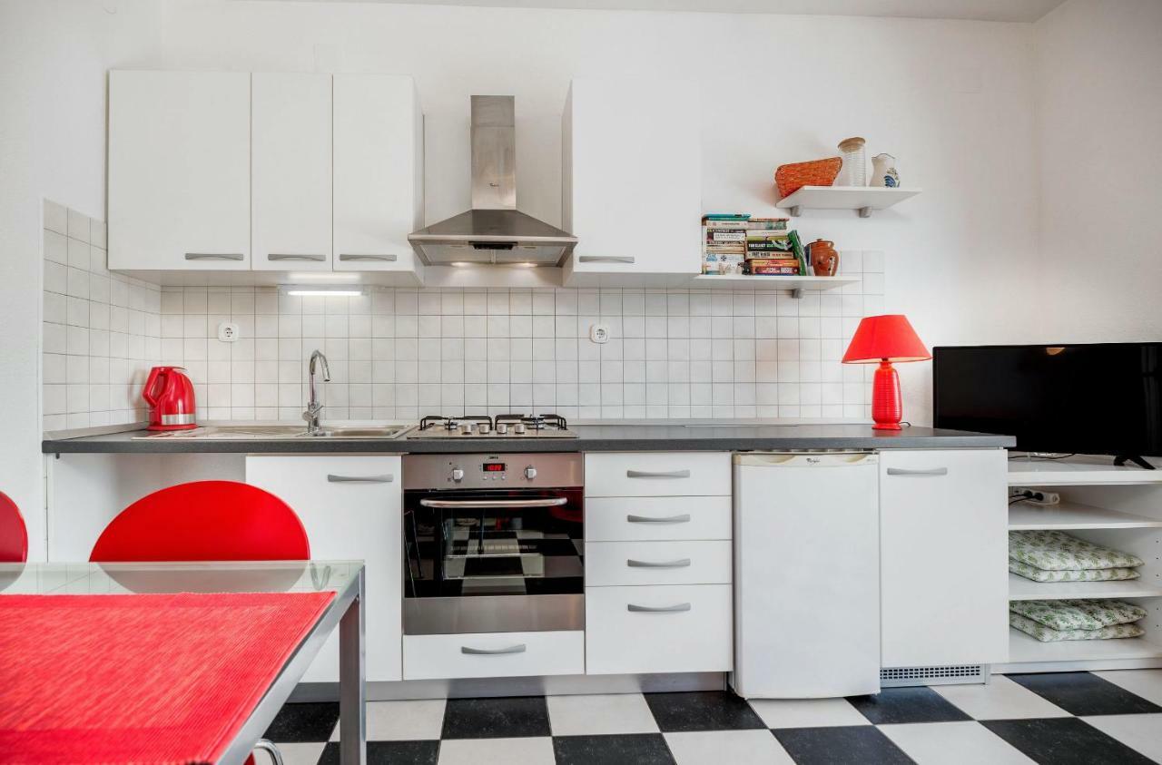 Апартаменти Cozy New Flat For 2 Or 3 Хвар Екстер'єр фото