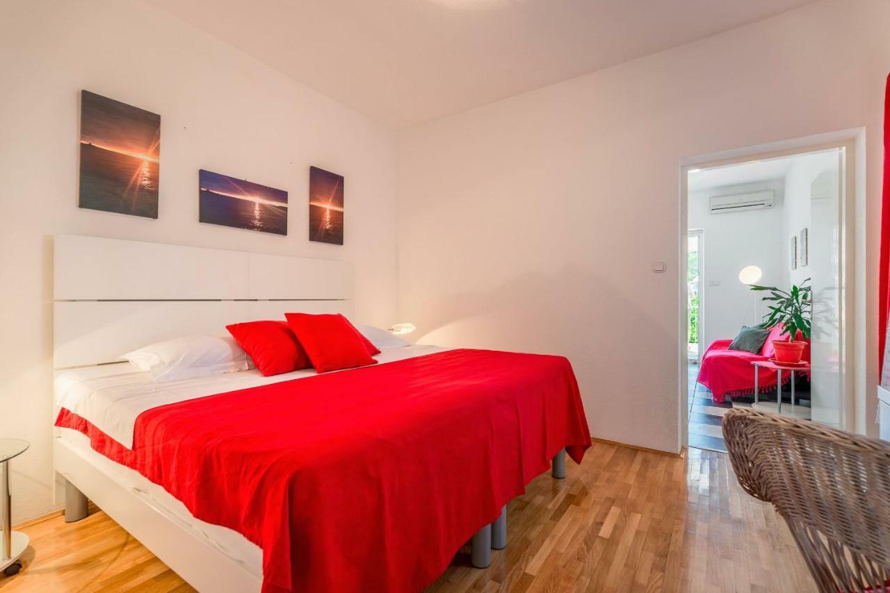 Апартаменти Cozy New Flat For 2 Or 3 Хвар Екстер'єр фото